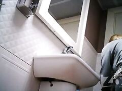 Hidden Cam in toilet, women pee 2561