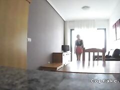 fake cop caugh blonde robber and fucked her in hotel room