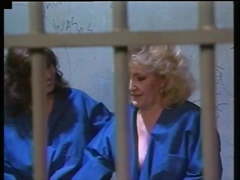 Two granny lesbians make the most of their time in jail