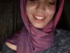 Arab girl flash 2